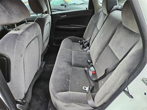 Used 2013 Chevrolet Impala LT image 15