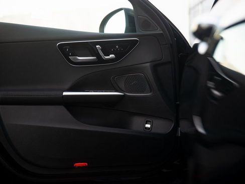 Certified 2025 Mercedes-Benz C 300 4MATIC Sedan image 17