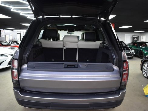 Used 2020 Land Rover Range Rover HSE image 12