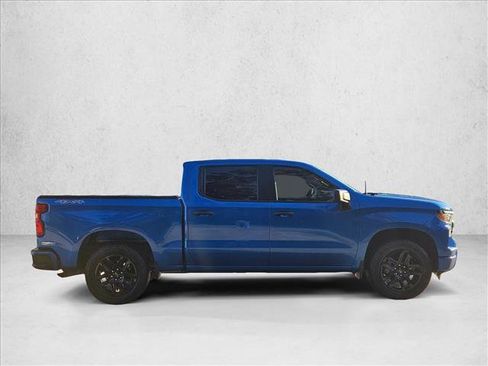 Used 2022 Chevrolet Silverado 1500 Custom image 4