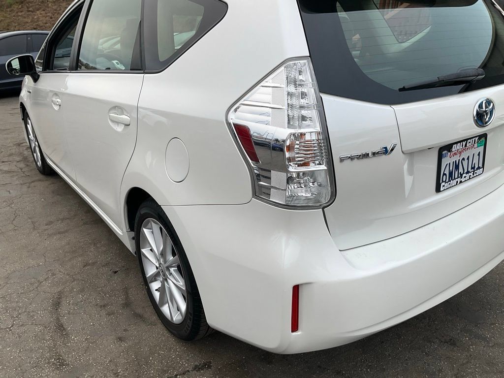 Used 2012 Toyota Prius V Five FWD image 85