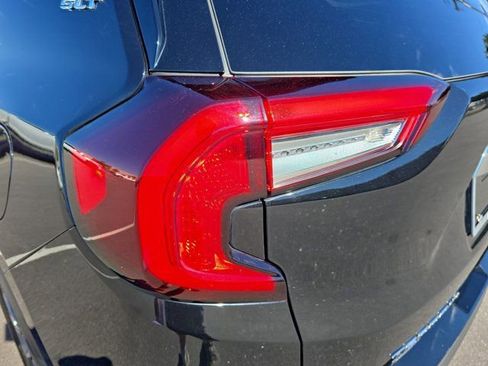 Used 2022 GMC Terrain SLT w/ Infotainment Package II image 34