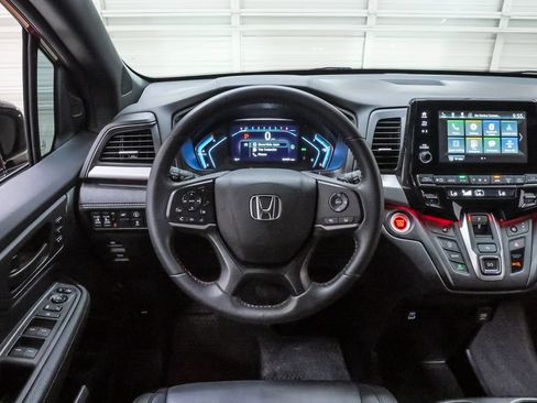 Used 2024 Honda Odyssey Sport image 21