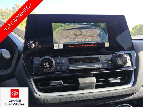 Certified 2024 Toyota Grand Highlander FWD image 35