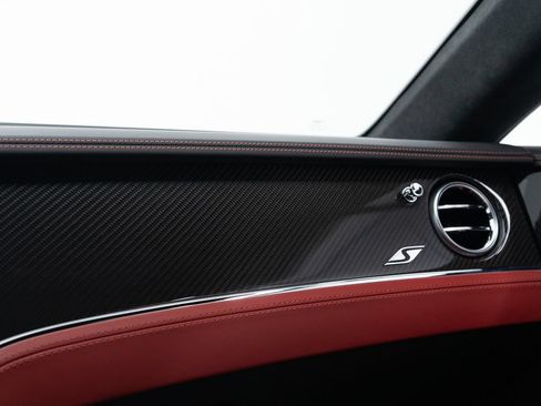 Certified 2023 Bentley Continental GT V8 AWD/4WD image 38