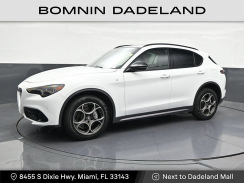 Used 2024 Alfa Romeo Stelvio Ti AWD/4WD image 1