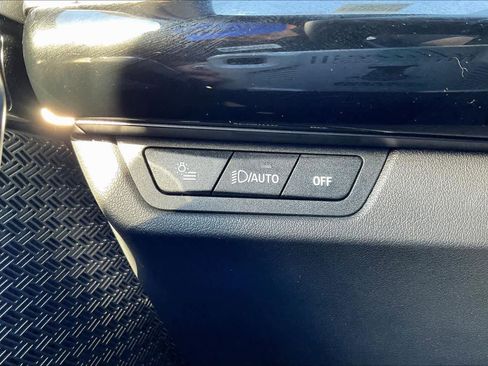 Used 2025 BMW X2 xDrive28i w/ Premium Package image 37