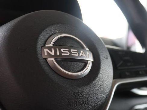 Used 2023 Nissan Altima 2.5 SV image 15