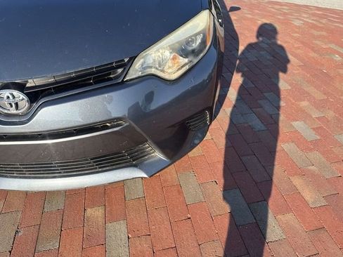Used 2015 Toyota Corolla LE FWD image 24