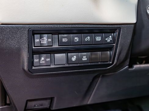 Used 2023 Toyota Tundra Capstone image 17