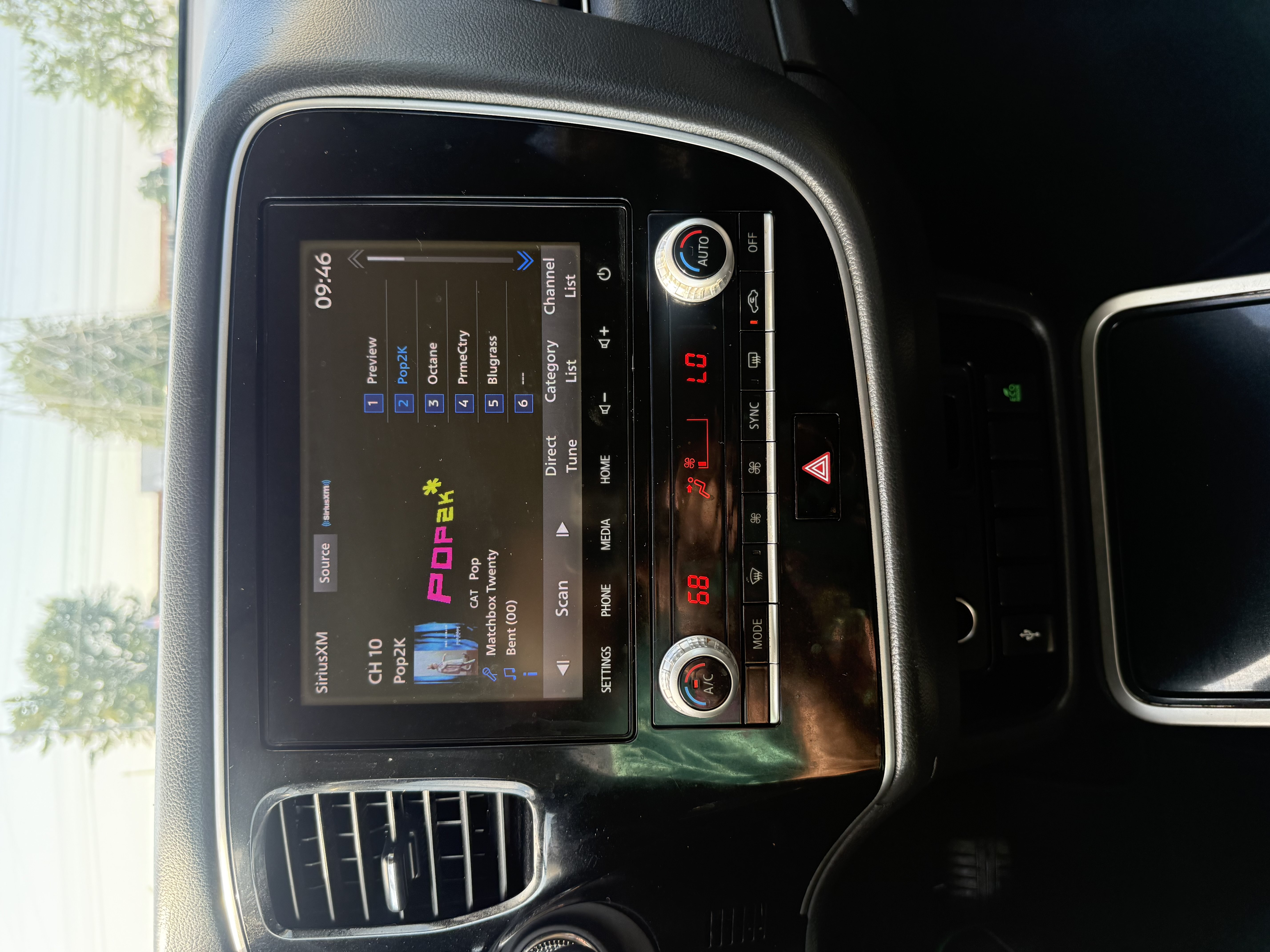 Used 2020 Mitsubishi Outlander SE AWD/4WD image 15