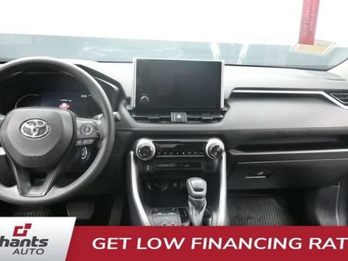 Used 2023 Toyota RAV4 LE AWD/4WD image 22