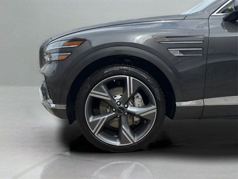 Used 2025 Genesis GV80 2.5T Prestige AWD/4WD image 9