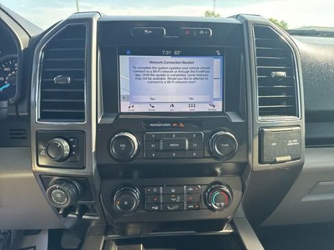 Used 2019 Ford F150 XLT w/ Equipment Group 302A Luxury AWD/4WD image 38