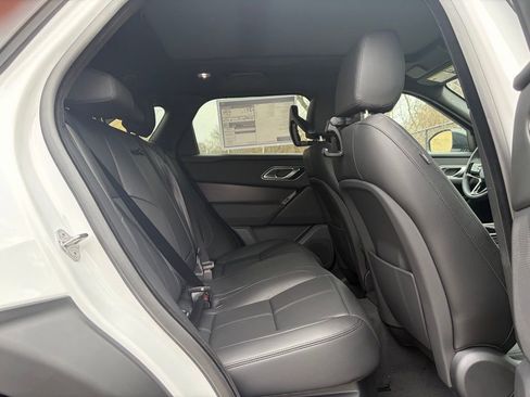 New 2026 Land Rover Range Rover Velar Dynamic SE AWD/4WD image 17