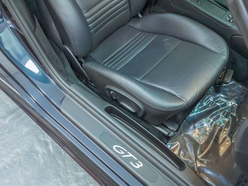 Used 2004 Porsche 911 GT3 image 90
