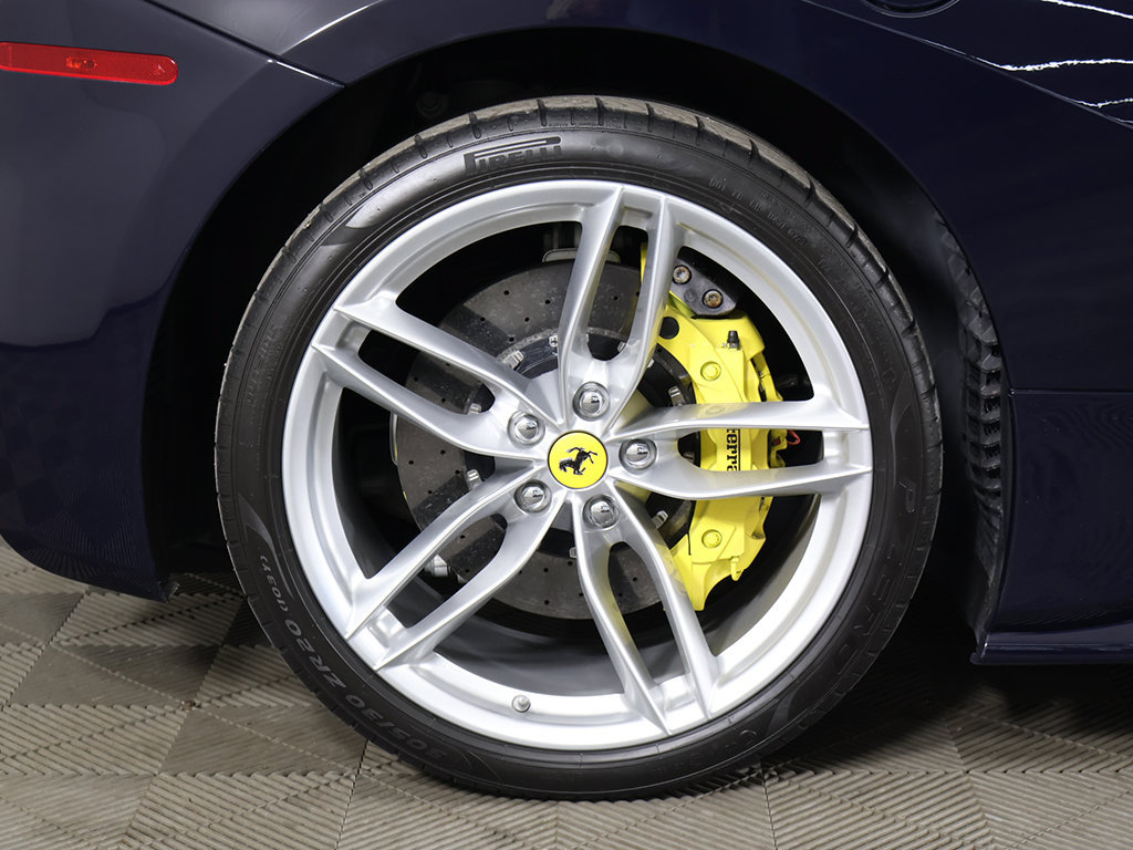 Used 2018 Ferrari 488 Spider RWD image 23