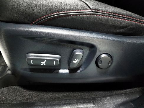 Used 2019 Toyota 4Runner TRD Off-Road Premium w/ Phone Cable & Charge Package image 18