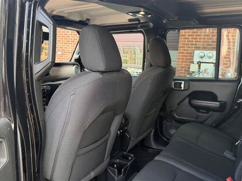 Used 2021 Jeep Wrangler Unlimited Sport AWD/4WD image 18