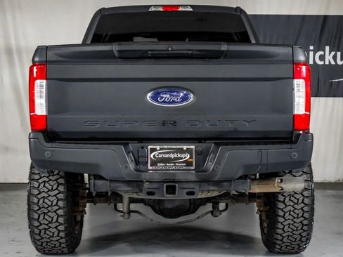 Used 2017 Ford F250 XLT w/ XLT Value Package image 9