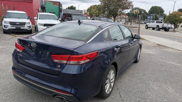 Used 2018 Kia Optima S FWD image 12