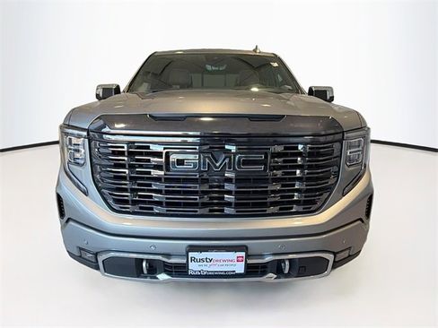 Used 2024 GMC Sierra 1500 Denali Ultimate image 2