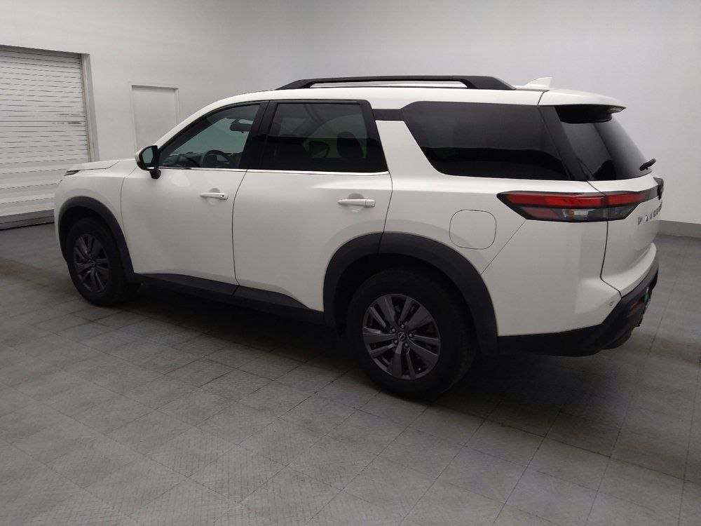 Used 2022 Nissan Pathfinder SV w/ SV Premium Package AWD/4WD image 3
