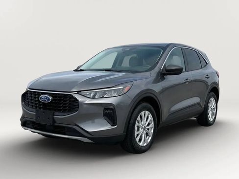 Used 2023 Ford Escape Active AWD/4WD image 3