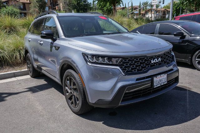 Certified 2022 Kia Sorento S AWD/4WD image 1