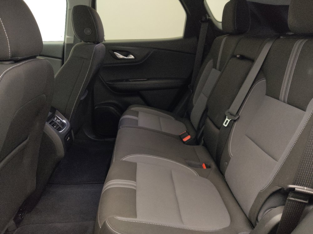 Used 2025 Chevrolet Blazer LT FWD image 18