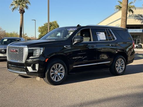 Used 2024 GMC Yukon Denali image 3