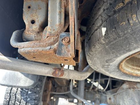 Used 2017 Nissan Titan SV image 41