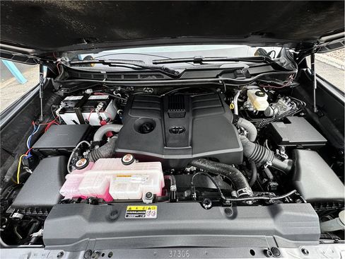 Used 2024 Toyota Tundra SR5 image 32