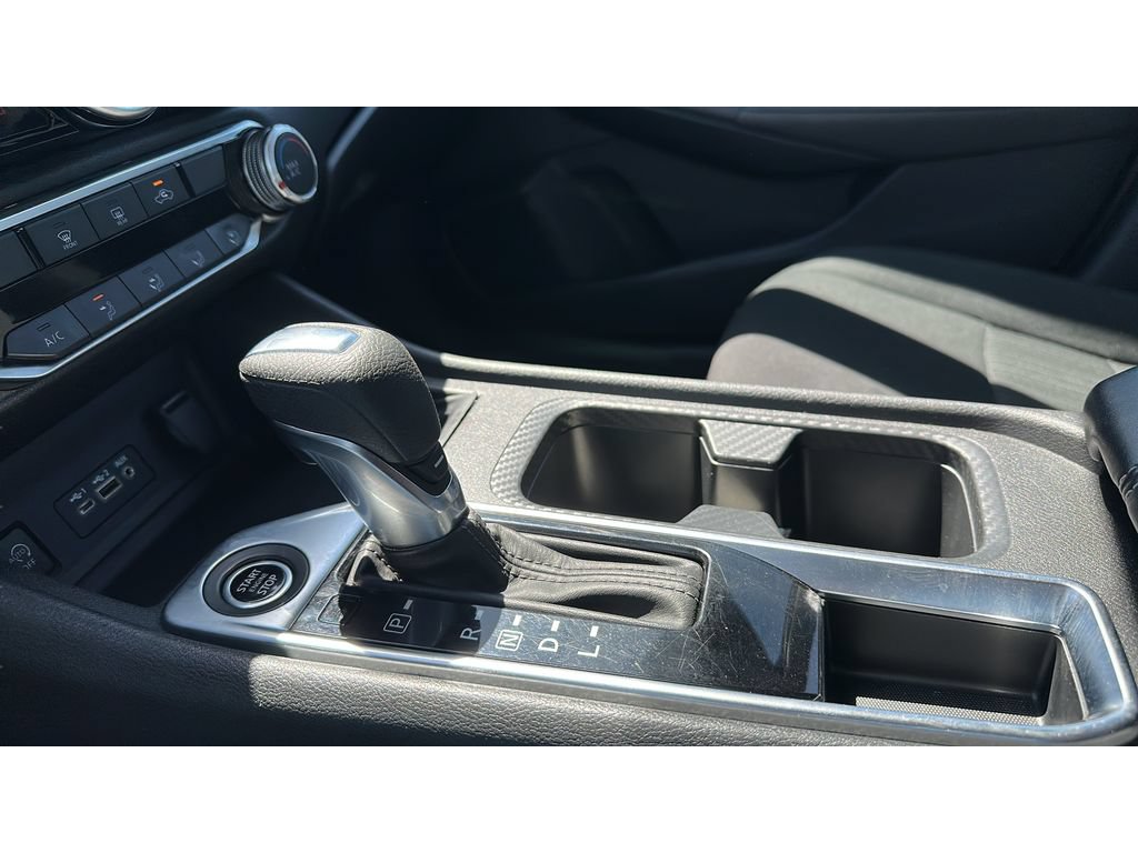 Used 2024 Nissan Sentra SV FWD image 19