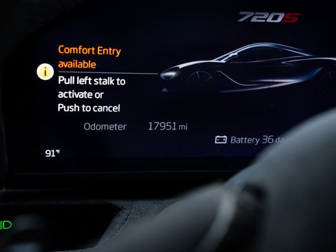 Used 2018 McLaren 720S Performance RWD image 51