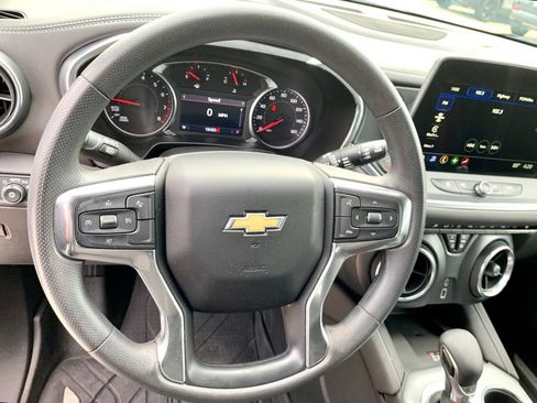 Used 2024 Chevrolet Blazer LT w/ Convenience Package FWD image 29