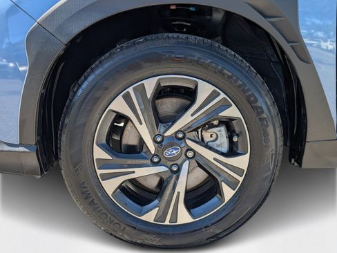 Used 2024 Subaru Crosstrek 2.0i Premium image 6