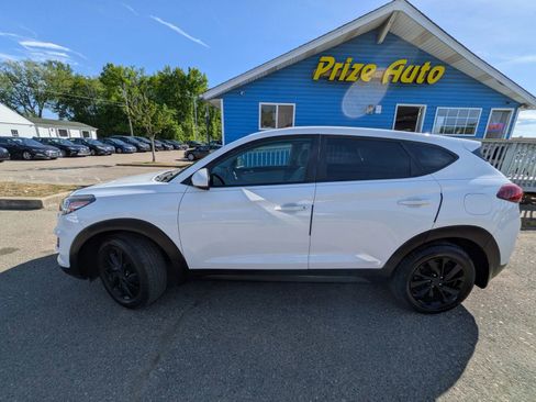 Used 2019 Hyundai Tucson SE AWD/4WD image 3