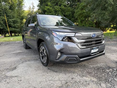 Certified 2026 Subaru Forester Premium AWD/4WD image 2