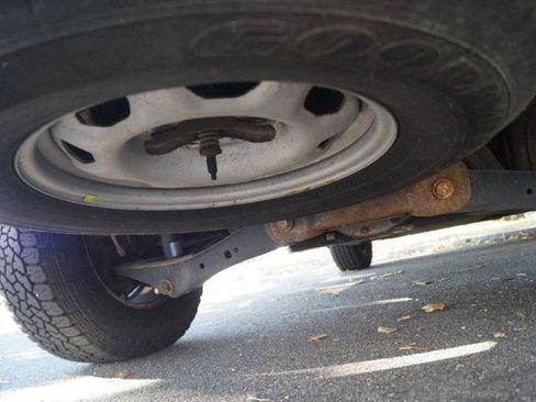 Used 2014 Ford Expedition XL image 27