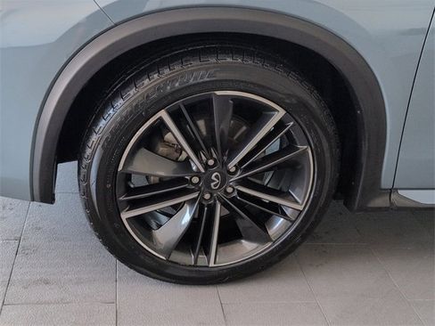Used 2023 INFINITI QX55 Essential image 5