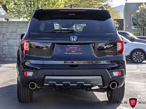 Used 2024 Honda Passport TrailSport image 18