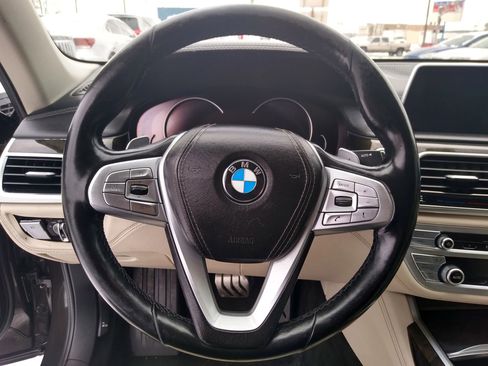 Used 2016 BMW 750i xDrive AWD/4WD image 11