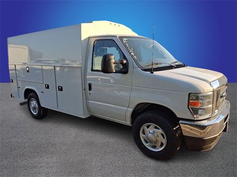 New 2025 Ford E-350 and Econoline 350 Super Duty w/ Power Equipment Group image 2