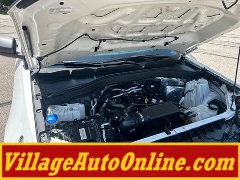 Used 2020 Ford Explorer XLT w/ Equipment Group 202A AWD/4WD image 48