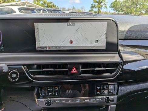 Certified 2025 Kia Seltos S AWD/4WD image 22