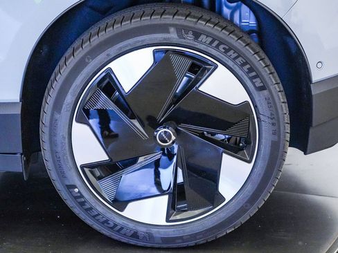New 2026 Volvo EX30 Ultra w/ Protection Package AWD/4WD image 11