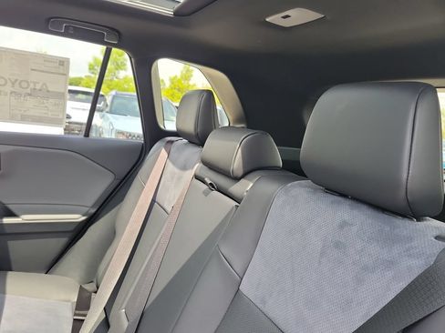New 2026 Toyota RAV4 XSE w/ Panoramic Sun Roof Package AWD/4WD image 23