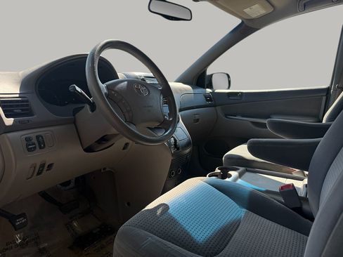 Used 2006 Toyota Sienna FWD image 12