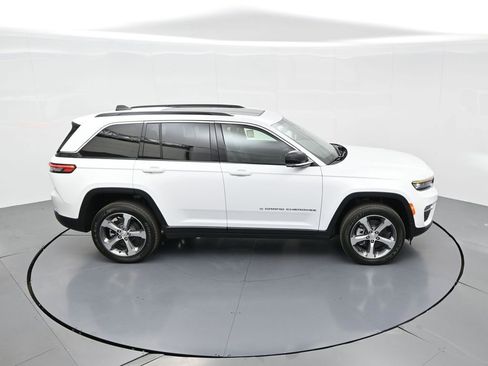 New 2025 Jeep Grand Cherokee Limited 4xe w/ Luxury Tech Group II image 45